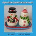 Coctelera de cerámica encantadora de la sal y de la pimienta del muñeco de nieve